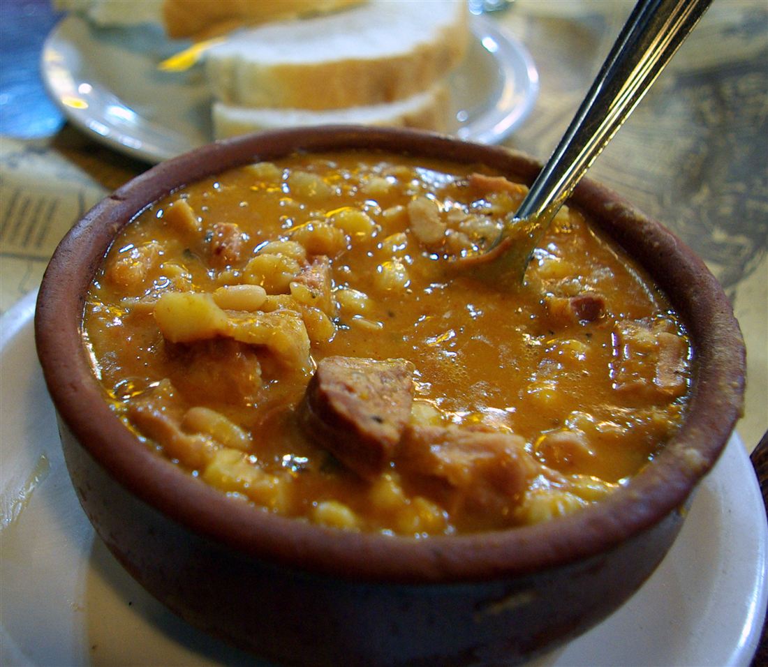 Locro criollo
